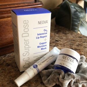 Neova Lip Repair with Copper Moisture Mask
